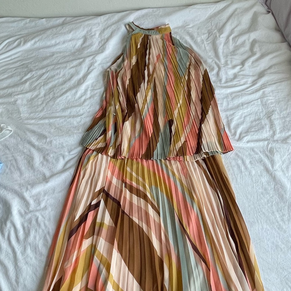 et vous two piece top and skirt. Size 16